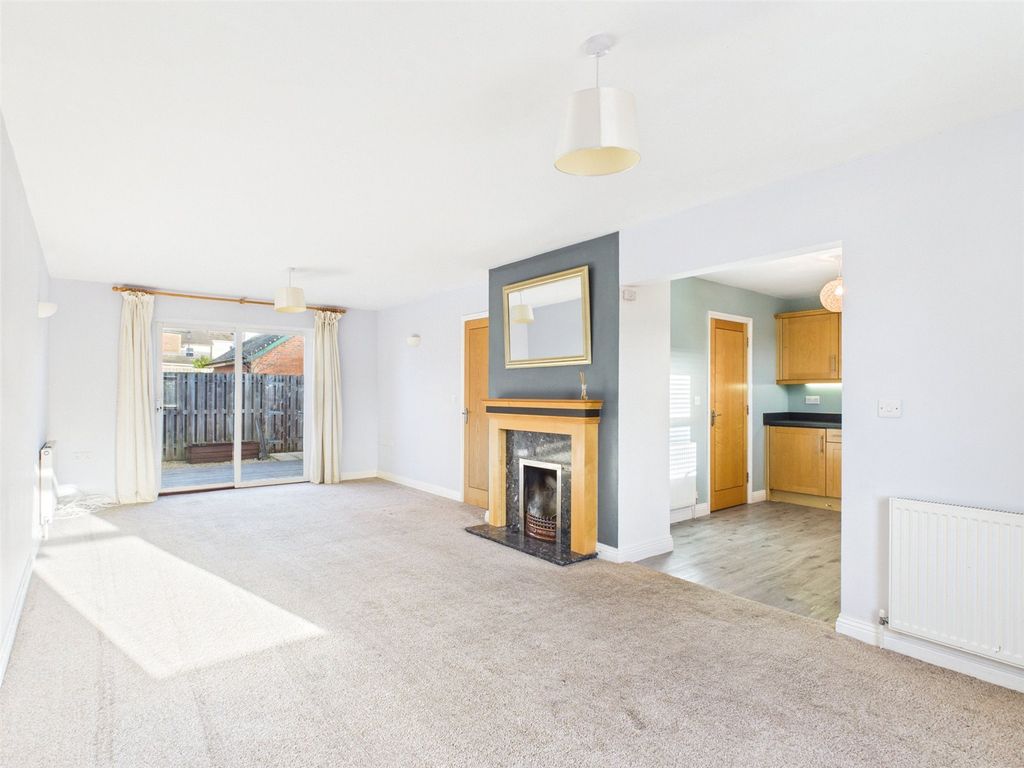 Property photo 2 of 9 Picture No. 21