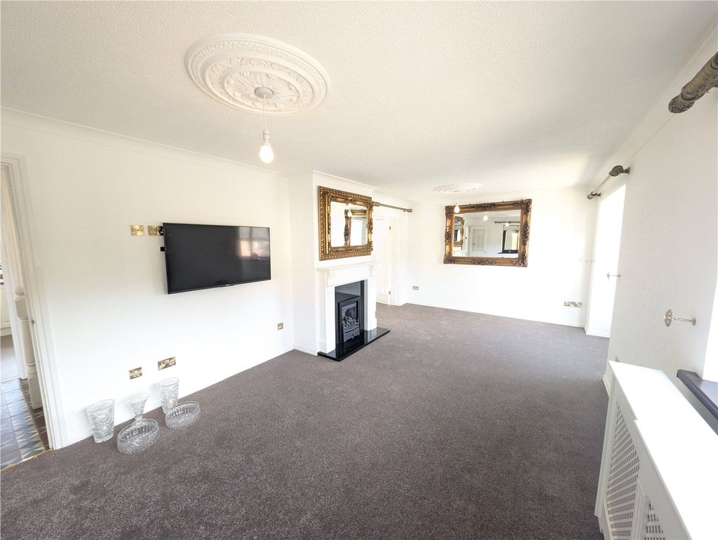 Property photo 2 of 22 Picture No. 15