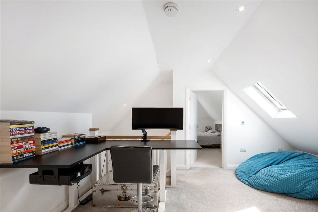 Additional image 9 of 2 bed flat for saleThe Avenue, Beckenham BR3