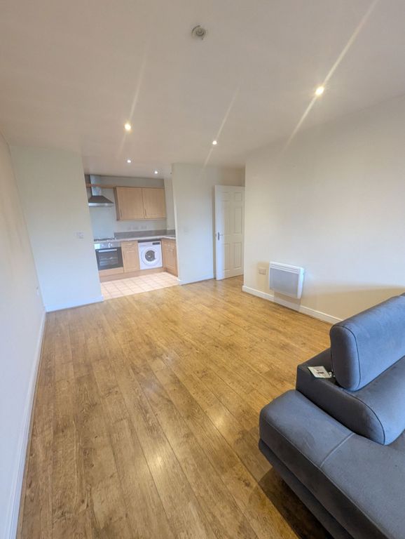 Property photo 2 of 22