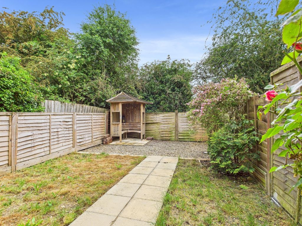 Property photo 2 of 9 Cam01338G0-Pr0107-Still006