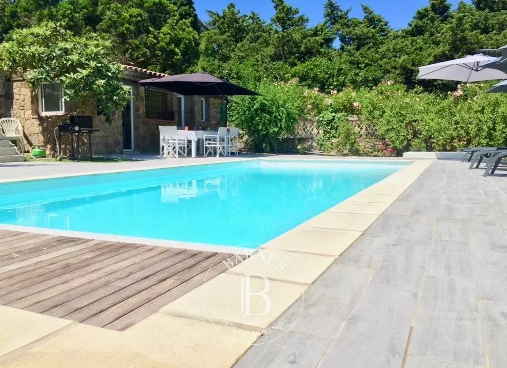 Property photo 2 of 12 Screenshot