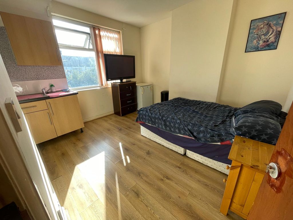 Property photo 1 of 5 Photo 1