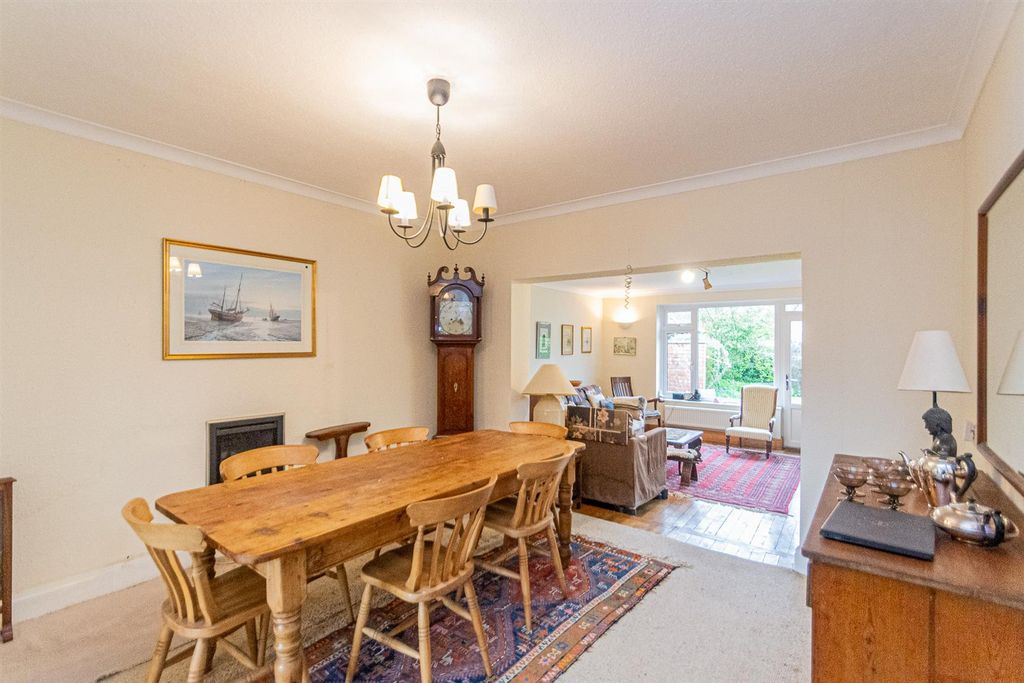 Property photo 2 of 15 Dining Room