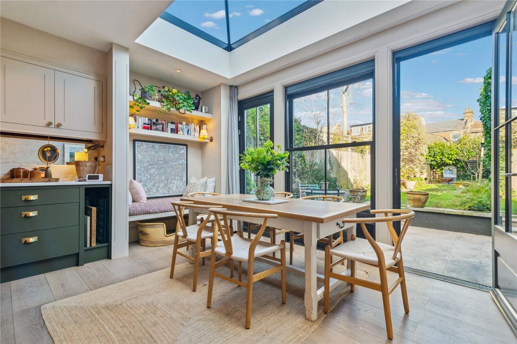 Property photo 1 of 20 Picture No. 16