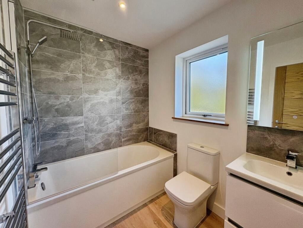 Property photo 3 of 28 4851723