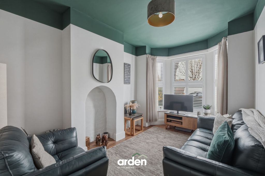 Property photo 2 of 12