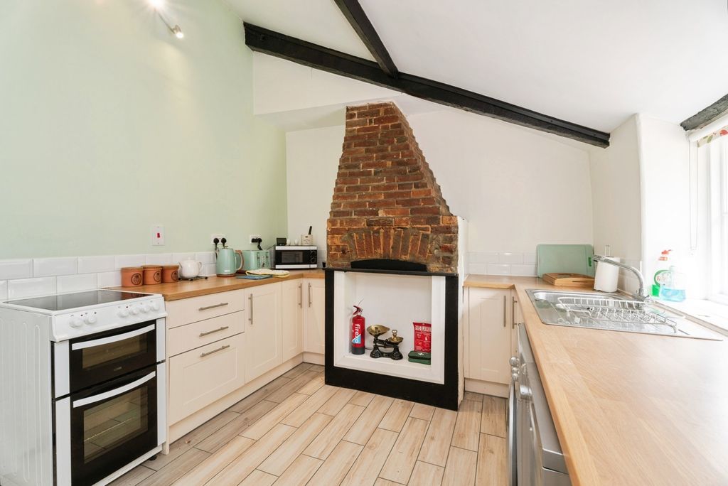 Property photo 3 of 17 Pbox-Img.Jpg