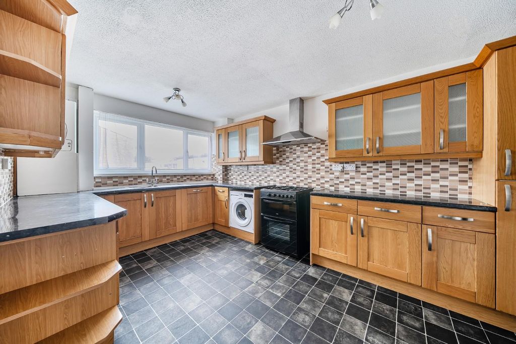 Property photo 3 of 17 1-6949F17Ecca4F-1394137-15-6949647F7c8Ea-1.Jpg