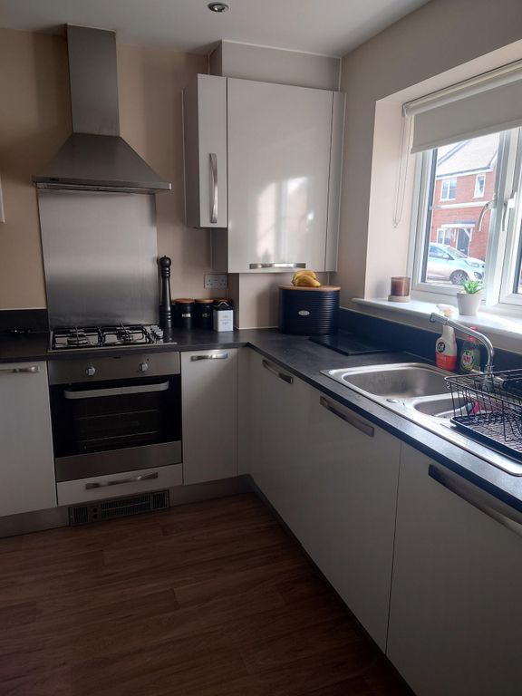 Property photo 3 of 16 Kitchen.Jpeg