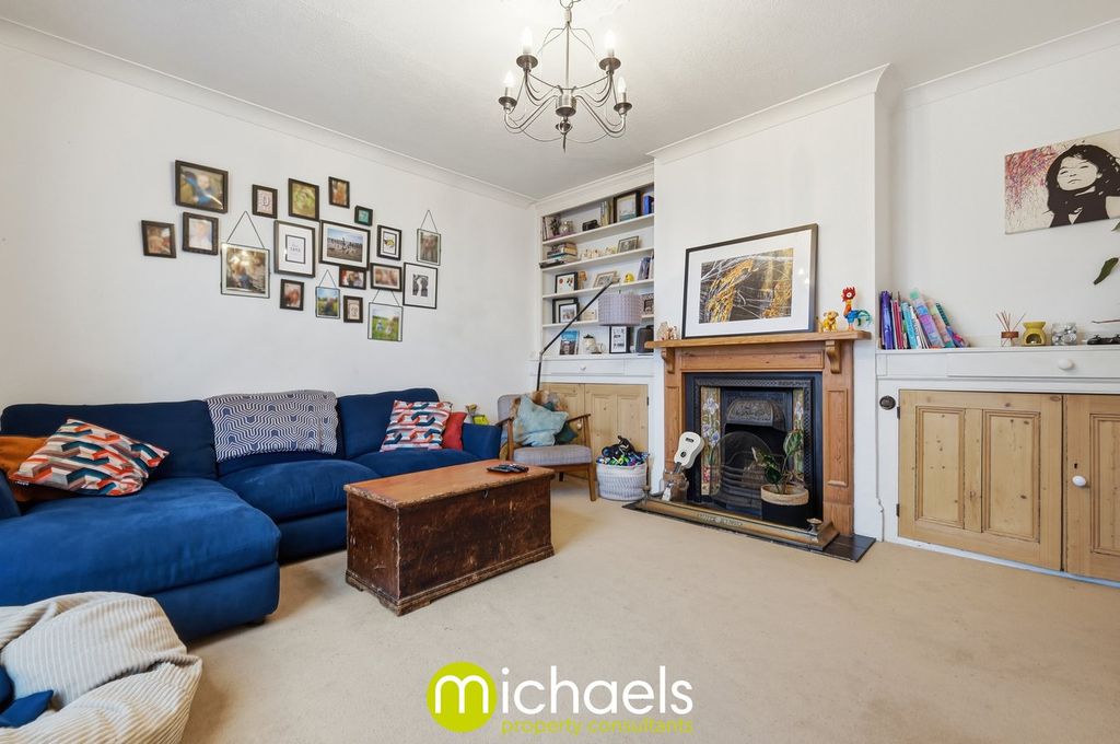 Property photo 2 of 22