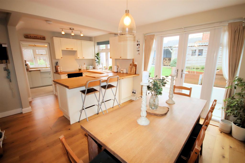 Property photo 2 of 34 Kitchen/Dining Room