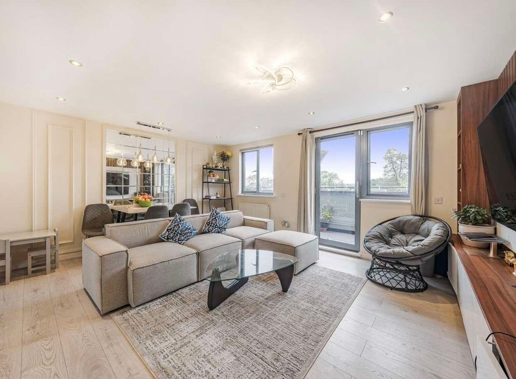 Property photo 2 of 6