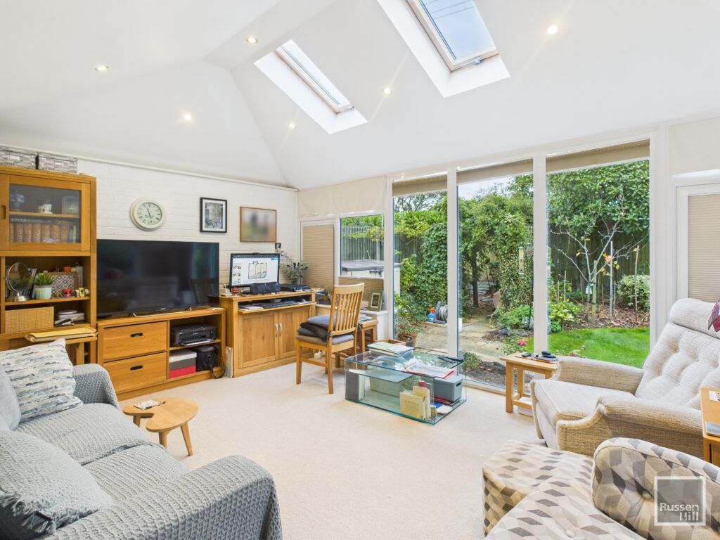 Property photo 3 of 15