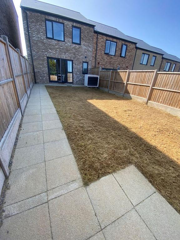 Property photo 2 of 10 Photo 1