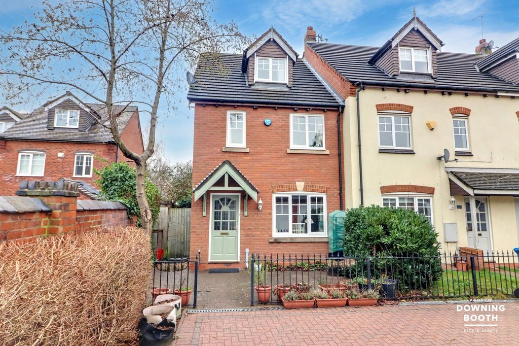 Property photo 1 of 23