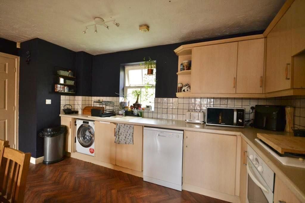 Property photo 3 of 10 Photo 3