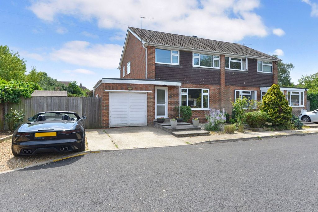 Property photo 1 of 18 Front