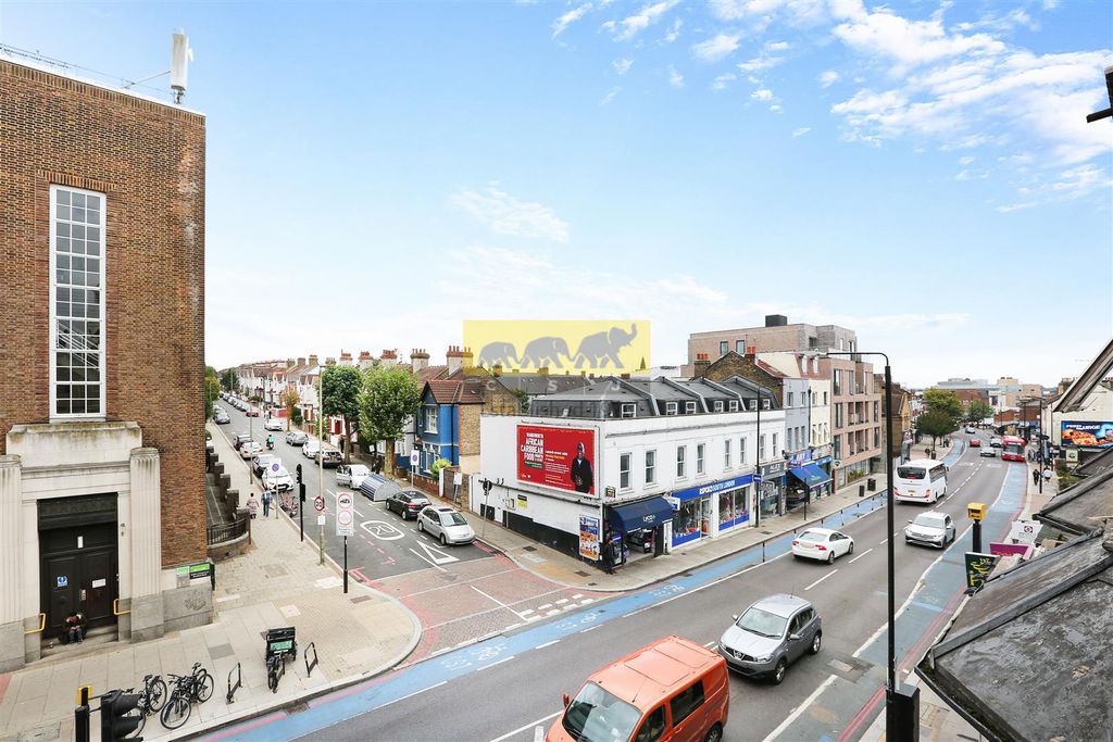 Property photo 2 of 20 Ach_1227.Jpg