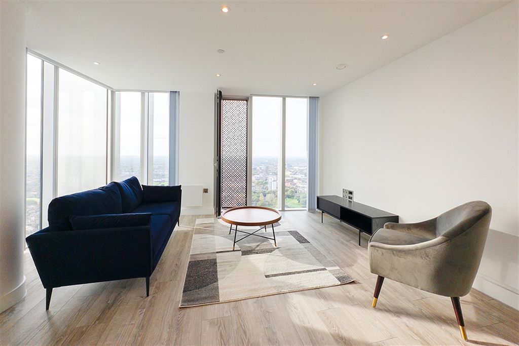 Property photo 1 of 30 (Main)