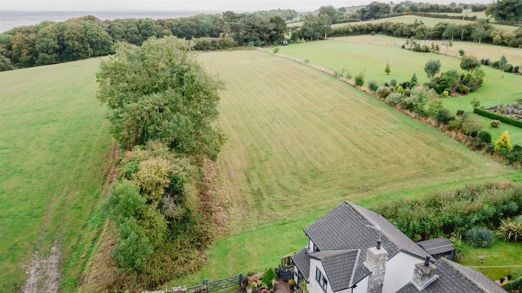 Property photo 2 of 22 Clwyd Cottage CH8 8Nz-2.Jpg