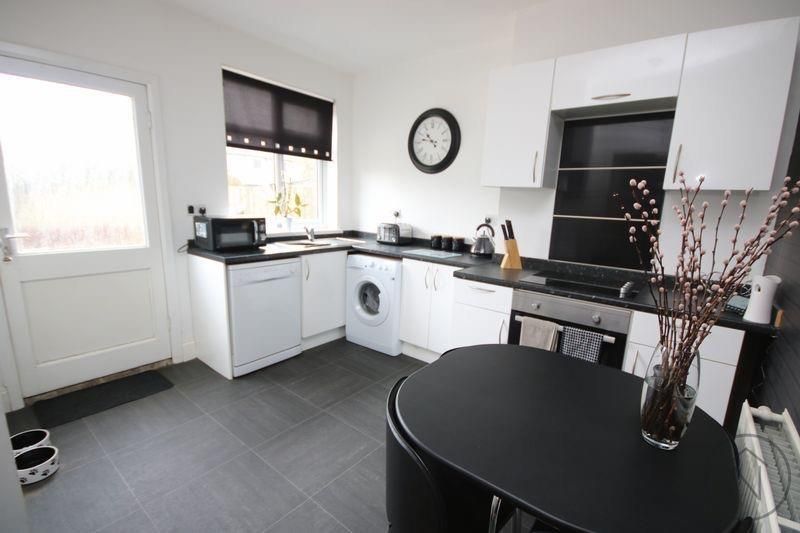 Property photo 3 of 6 W7.Jpg