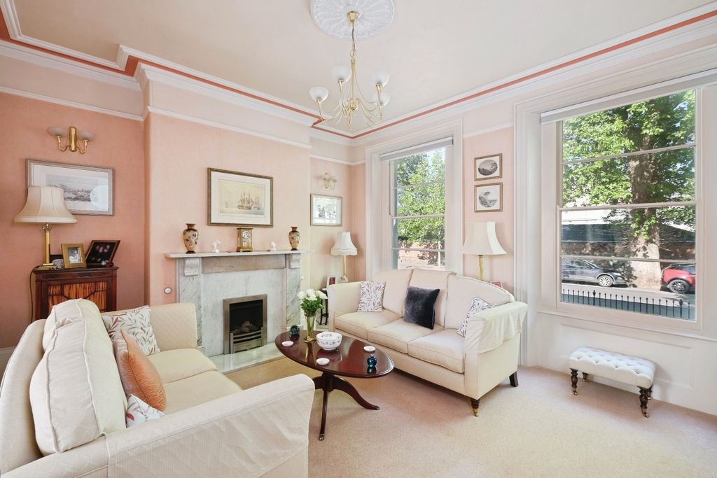 Property photo 3 of 28 Drawing Room