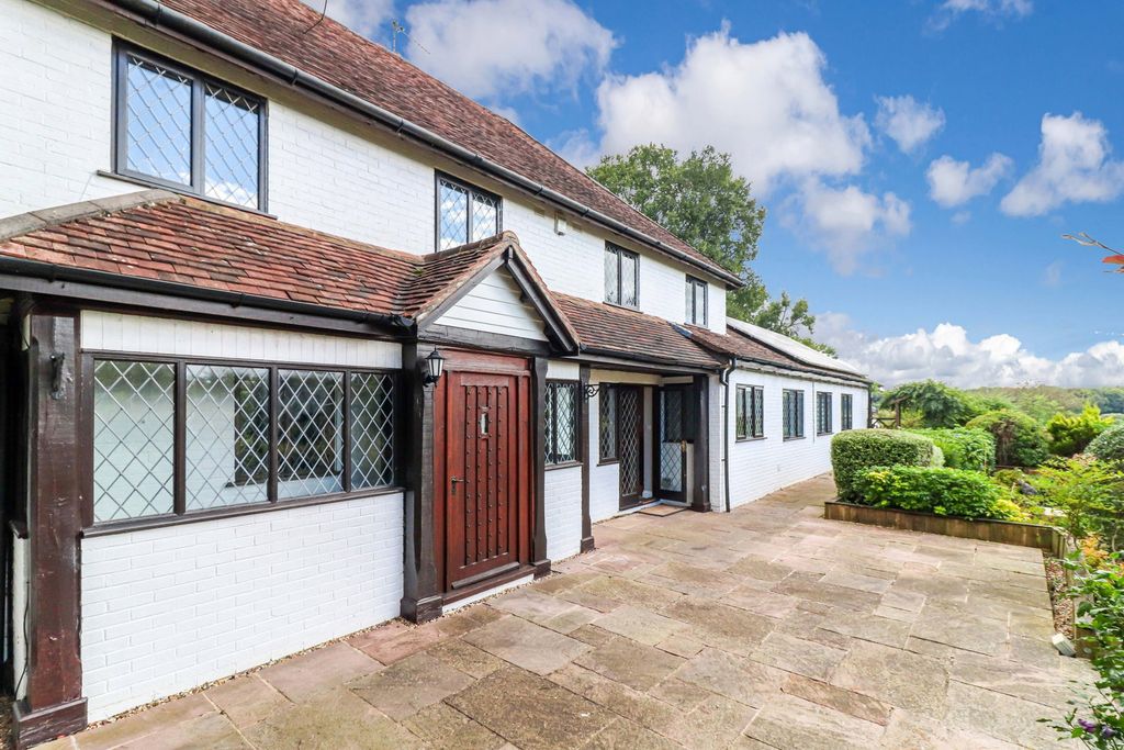 Property photo 2 of 45