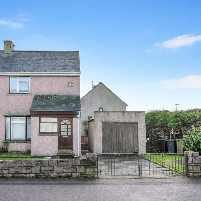 Property photo 1 of 15 Front View