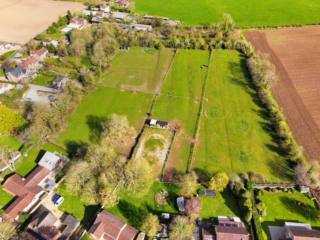 Property photo 2 of 16