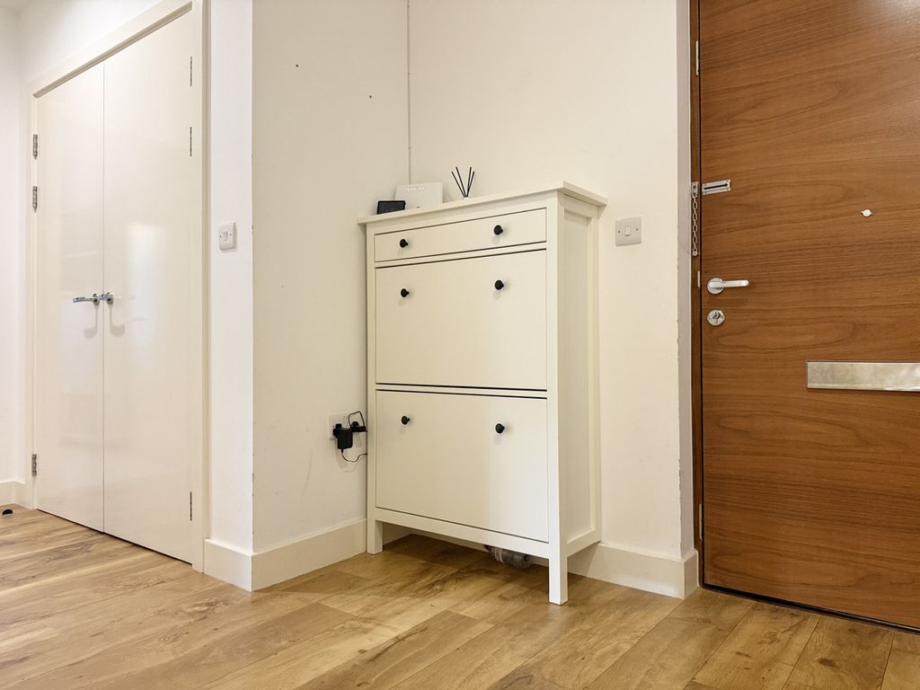 Property photo 1 of 31