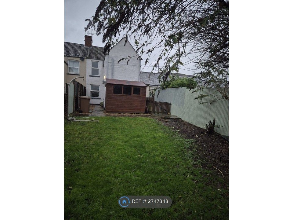 Property photo 3 of 12