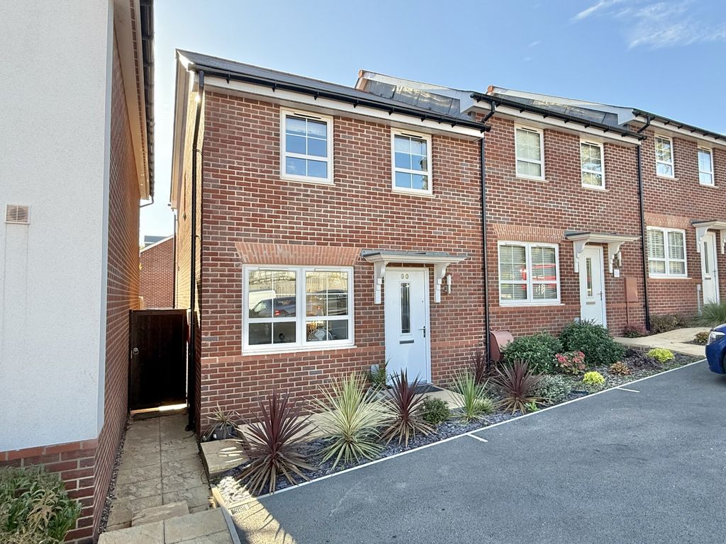 Property photo 1 of 15 Photo 17