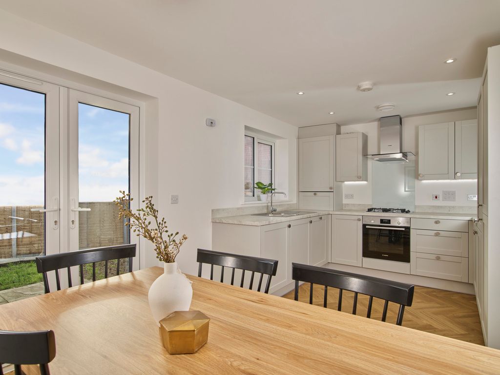 Property photo 2 of 6 262329-03