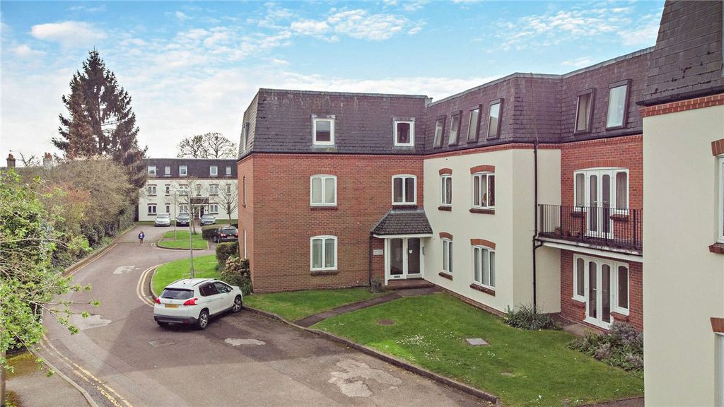 Property photo 1 of 12 Picture No. 02