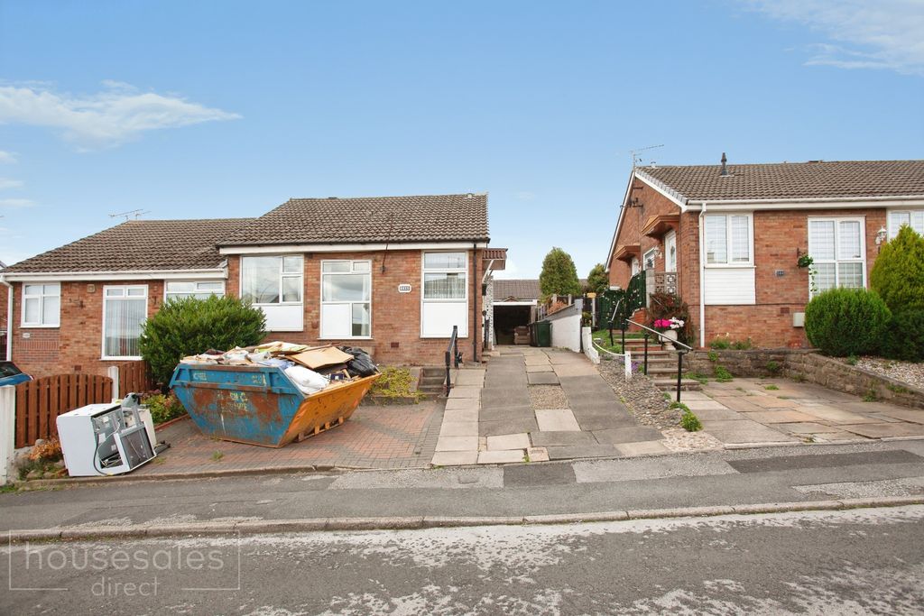 Property photo 1 of 9