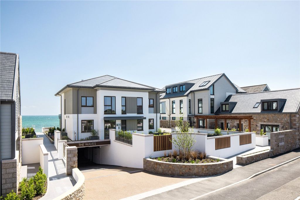 Additional image 7 of 2 bed flat for sale2 Elizabeth House, The Waves, La Grande Route Des Sablons, Grouville, Jersey JE3