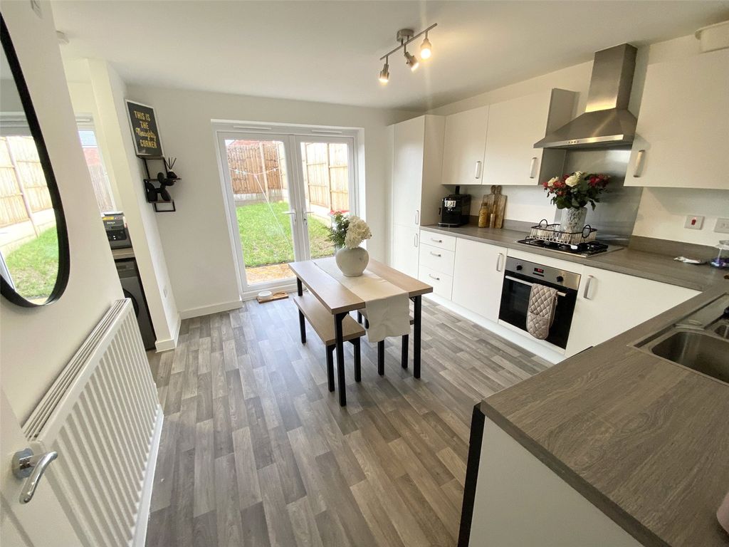 Property photo 2 of 18 Picture No. 03