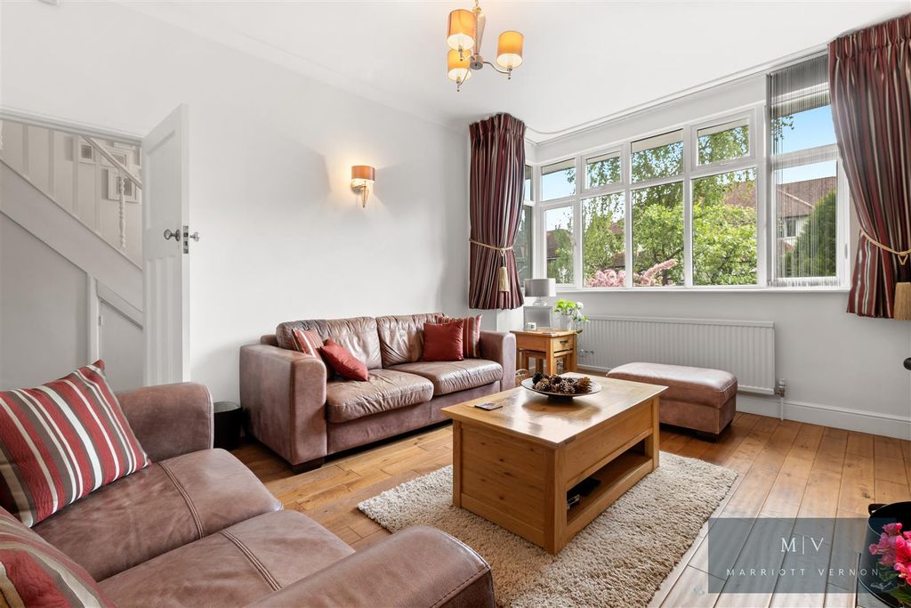 Property photo 2 of 23 Crest Road 6 MV-3.Jpg