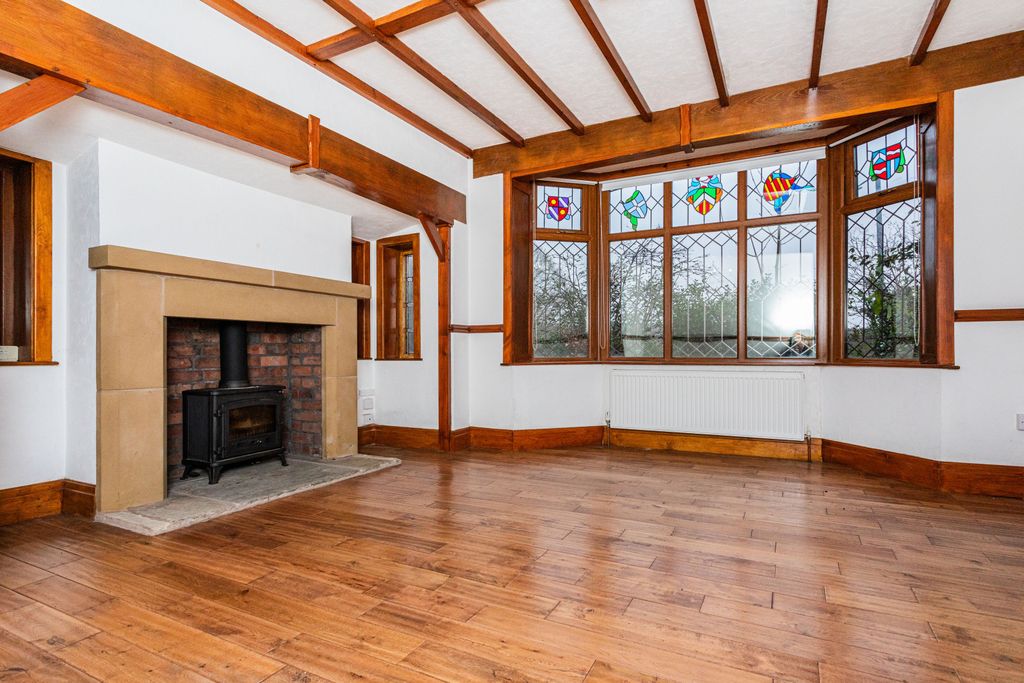 Property photo 2 of 36 Picture No. 77