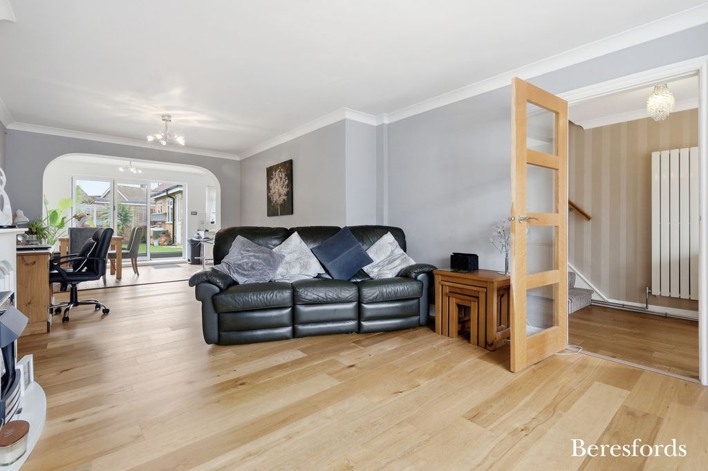 Property photo 1 of 21 Picture No. 05