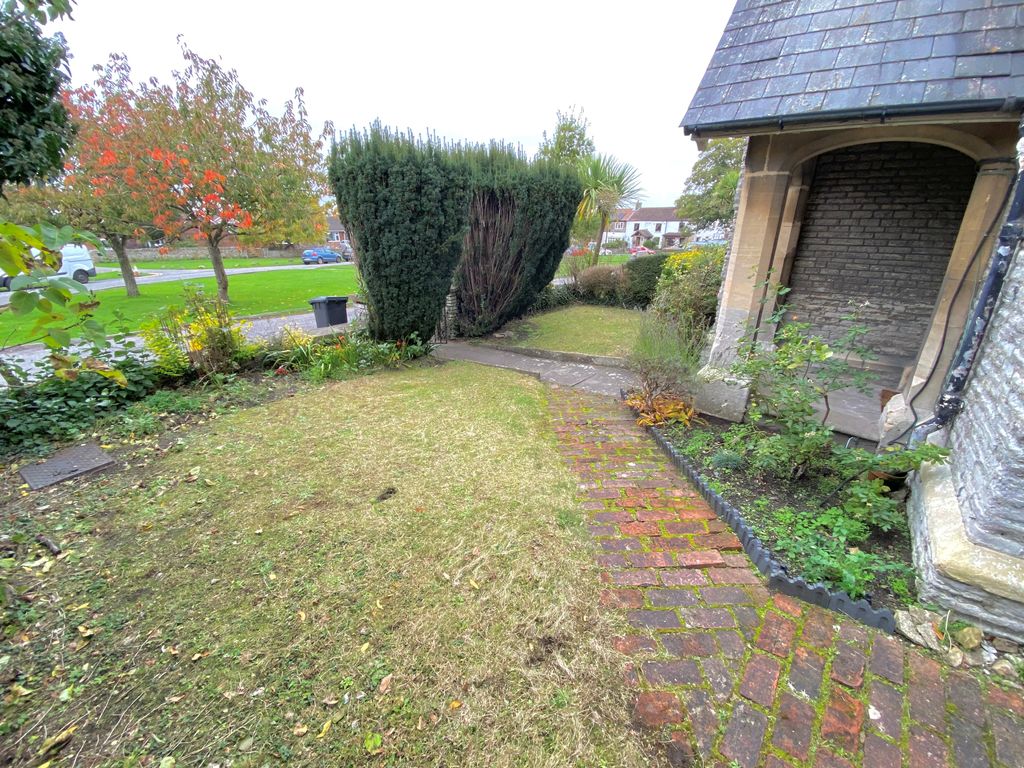 Property photo 3 of 20 Front