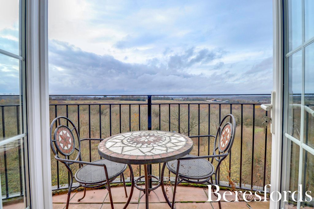 Property photo 3 of 23 Picture No. 36