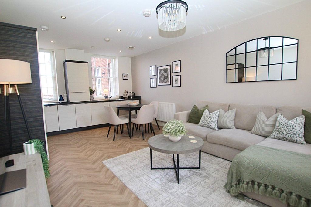 Property photo 1 of 18 6.Jpeg