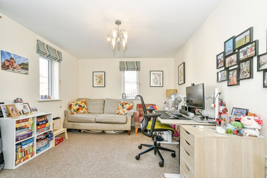 Property photo 3 of 15