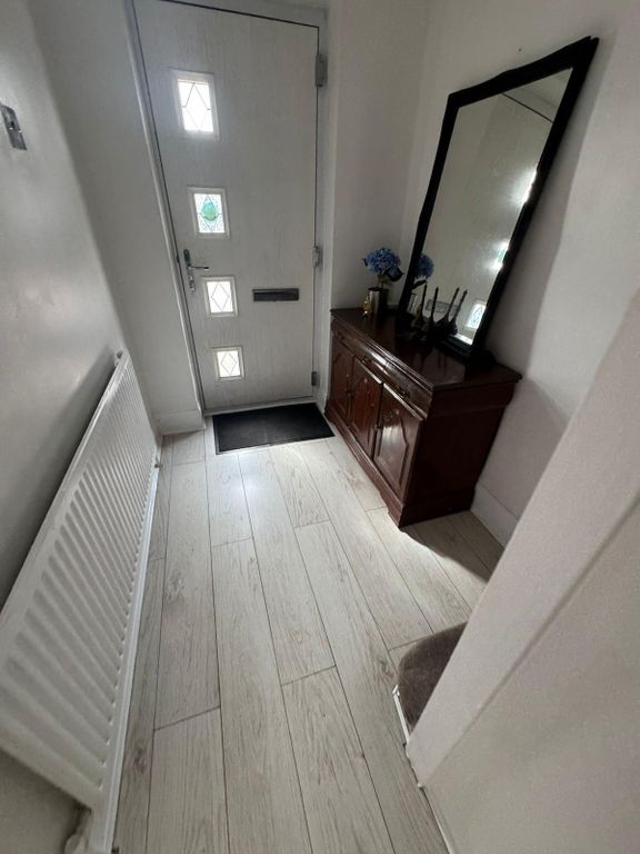 Property photo 3 of 17 Gallery