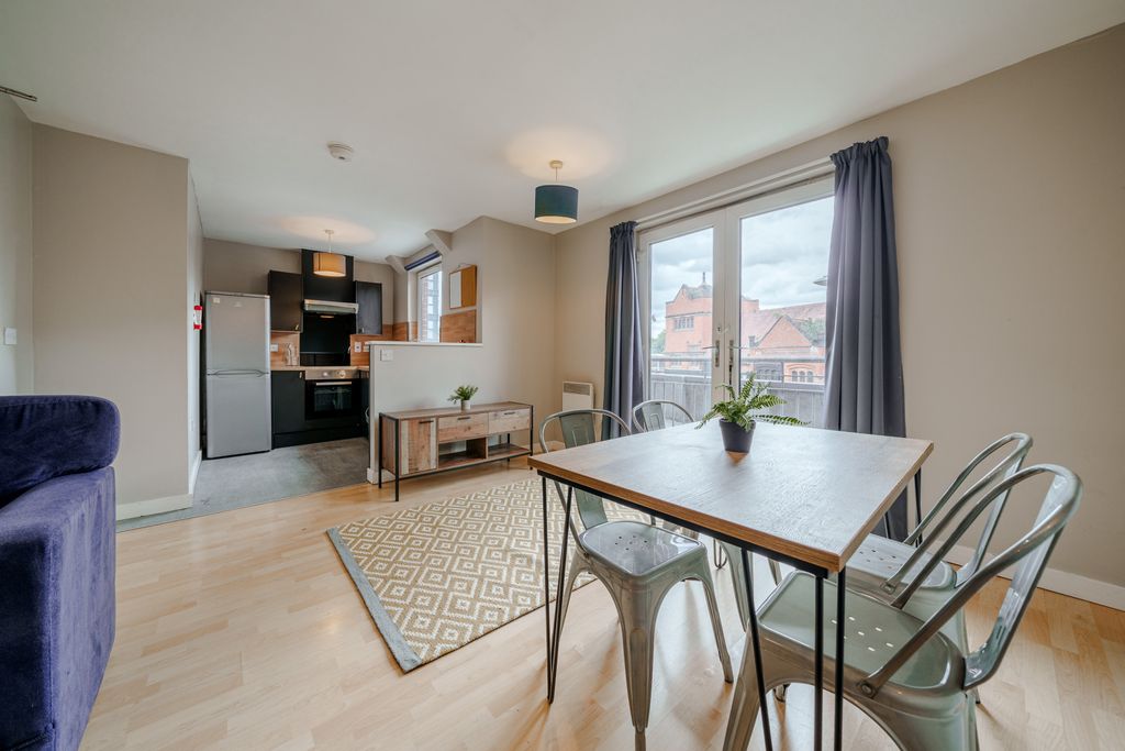 Property photo 2 of 7 Photo 1