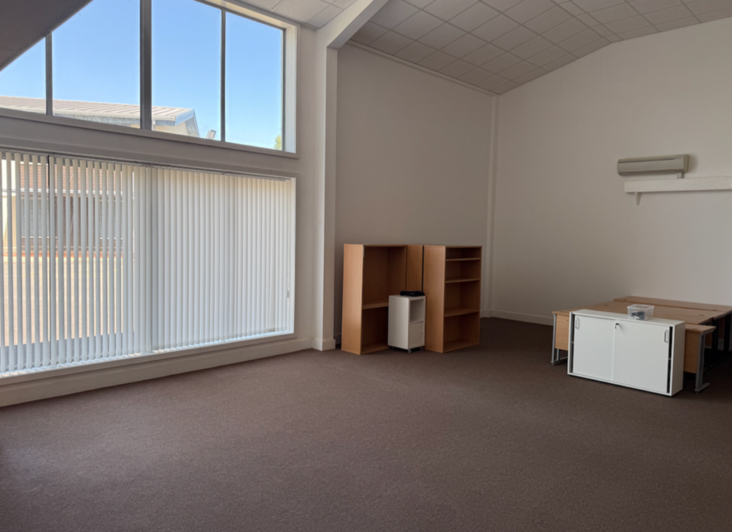 Property photo 2 of 7