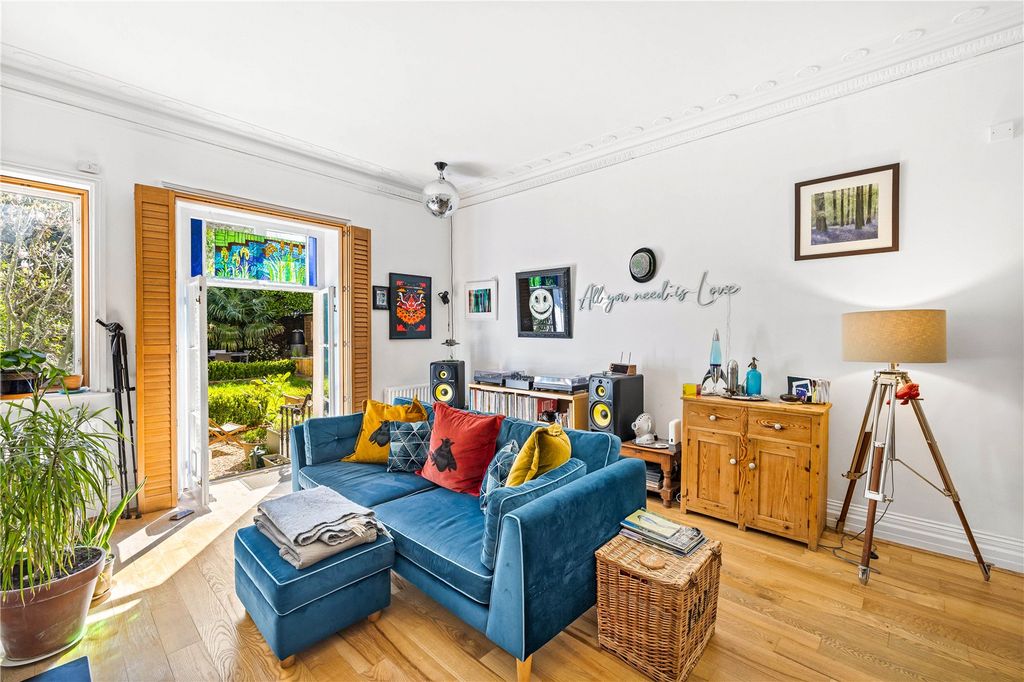 Property photo 2 of 19 Picture 2