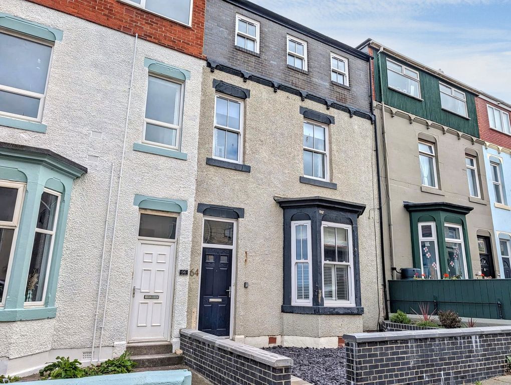 Property photo 1 of 32